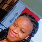 Professional teacher offering private lessons in English, both online and physical